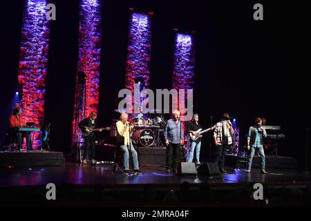 27 janvier 2023, Virginia Beach, Virginie, Etats-Unis: Les Oak Ridge Boys apportent l'évangile et le pays au Centre Sandler de Virginia Beach, Virginie le 27 janvier 2023..photo Â©Jeff Moore (Credit image: © Jeff Moore/ZUMA Press Wire) USAGE ÉDITORIAL SEULEMENT! Non destiné À un usage commercial ! Banque D'Images