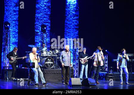 27 janvier 2023, Virginia Beach, Virginie, Etats-Unis: Les Oak Ridge Boys apportent l'évangile et le pays au Centre Sandler de Virginia Beach, Virginie le 27 janvier 2023..photo Â©Jeff Moore (Credit image: © Jeff Moore/ZUMA Press Wire) USAGE ÉDITORIAL SEULEMENT! Non destiné À un usage commercial ! Banque D'Images