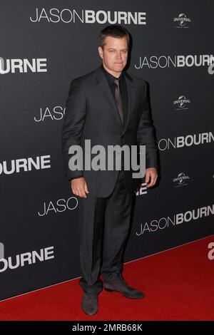 Matt Damon et Alicia Vikander à la première australienne de « Jason Bourne » à Sydney, en Australie. 3rd juillet 2016. Banque D'Images