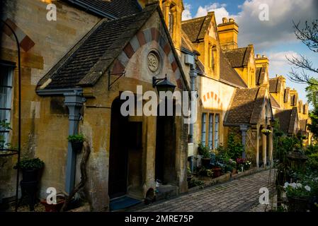 Dent's Terrace ou Winchcombe Almshouses à Winchcombe, Angleterre. Banque D'Images