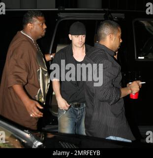 Exclusif !! Kevin Federline Dines, le mari de Britney Spear, à Nobu avant d'accueillir la boîte de nuit Mansion pour promouvoir son nouvel album "Playing with Fire". Miami, FL 11/17/06 tous Banque D'Images