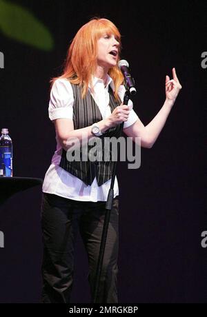 L'actrice et comédienne Kathy Griffin se produit en concert au Seminole Hard Rock Hotel & Casino. Hollywood, Floride. 9/4/08. Banque D'Images