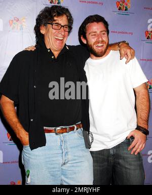 Jake et Paul Michael Glaser à la Elizabeth Glaser Pediatric AIDS Foundation - Kids for Kids Family Carnival à New York, NY. 11/6/10. Banque D'Images