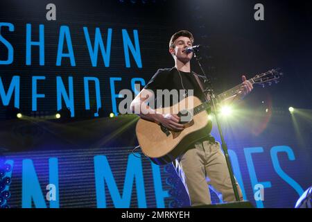 Shawn Mendes au BISS 108 Jingle ball, 14th décembre 2014 au TD Garden Banknorth de Boston. Banque D'Images