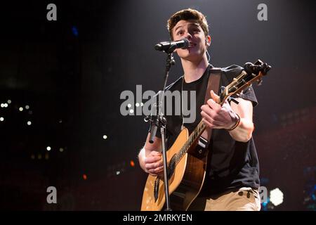 Shawn Mendes au BISS 108 Jingle ball, 14th décembre 2014 au TD Garden Banknorth de Boston. Banque D'Images