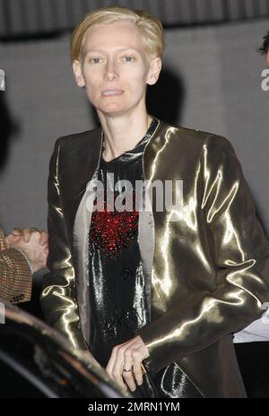 Tilda Swinton au Château Marmont pour une fête pré Golden Globes, après la fête annuelle de thé BAFTA Los Angeles 17th qui a eu lieu à l'hôtel four Seasons sur Sunset Blvd. Los Angeles, Californie. 01/15/11. Banque D'Images