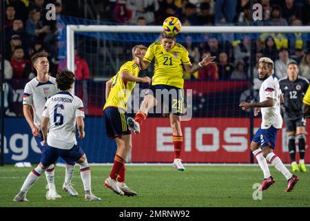 Le milieu de terrain colombien Jorman Campuzano (21) remporte une affiche supérieure lors d'un match international amical contre les États-Unis d'Amérique, samedi, janvier Banque D'Images