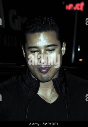 En plus ! L'hôte et le nouveau père Mario Lopez fait une apparition à la boîte de nuit Manor après avoir contribué au lancement de l'Urbanathlon de Santé masculine 2010 à Grant Park. Lopez et sa petite amie Courtney Mazza ont accueilli leur première fille, Gia Francesca Lopez, sur 11 septembre 2010. Chicago, Illinois. 10/16/10. Banque D'Images