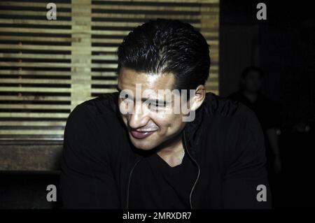 En plus ! L'hôte et le nouveau père Mario Lopez fait une apparition à la boîte de nuit Manor après avoir contribué au lancement de l'Urbanathlon de Santé masculine 2010 à Grant Park. Lopez et sa petite amie Courtney Mazza ont accueilli leur première fille, Gia Francesca Lopez, sur 11 septembre 2010. Chicago, Illinois. 10/16/10. Banque D'Images