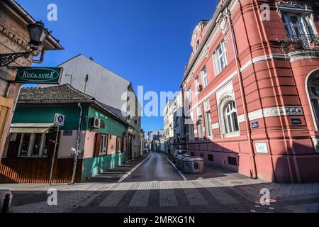 Novi Sad: rue angle Svetozara Miletica - Grckoskolska. Serbie Banque D'Images
