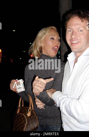 Mary Carey quittant M. Chow à Beverly Hills, ca. La star du divertissement pour adultes s'est actuellement battue contre la chanteuse Mariah Carey pour avoir tenté de marquer son nom de marque « My Carey ». 1/4/07 Banque D'Images