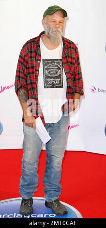 L'artiste de blues Seasick Steve (alias Steven Gene Wold) assiste aux prix Barclaycard Mercury du Grosvenor House Hotel. Le gagnant du prix annuel de la musique, décerné pour le meilleur album du Royaume-Uni ou de l'Irlande, renverra à la maison avec $30 700. Londres, Royaume-Uni. 09/07/10. Banque D'Images