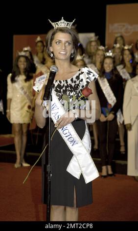 Les candidats Miss America 2010 arrivent au Planet Hollywood Resort and Casino pour se présenter comme candidat à Miss America 2010. Las Vegas, Nevada 1/21/10. . Banque D'Images