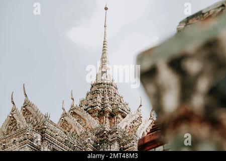 Les détails complexes de Wat Arun, le célèbre Temple de l'Aube de Bangkok Banque D'Images