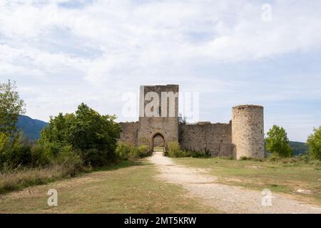 Le château médiéval de Puivert à Aude, Occitanie, sud de la France Banque D'Images