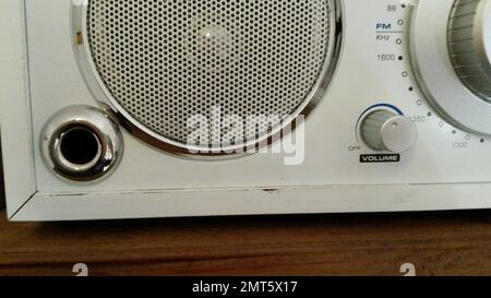 ancien appareil radio Banque D'Images