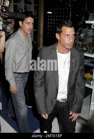 Danny Wood fête son anniversaire avec ses amis de New Kids on the Block (NKOTB) Donnie Wahlberg, Joey McIntyre, Jordan Knight et Jonathan Knight à la discothèque LIV de Fontainebleau Miami Beach. L'événement spécial profite à Susan G. Komen pour le traitement. Miami Beach, Floride. 5/14/09 Banque D'Images