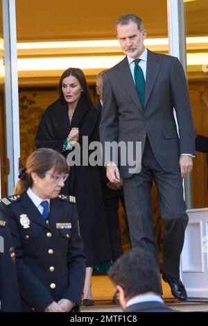 Madrid. Espagne. 20230201, le roi Felipe VI d'Espagne, la reine Letizia d'Espagne assiste à une audience de la session plénière de la Commission nationale pour la commémoration du bicentenaire de la police nationale. Au Palais Zarzuela sur 1 février 2023 à Madrid, Espagne Banque D'Images