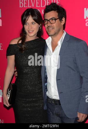 Zooey Deschanel et Jacob Pechenik assistent à la première de 'Rock the Kasbah' à l'AMC Loews Lincoln Square à New York, sur 19 octobre 2015. Banque D'Images