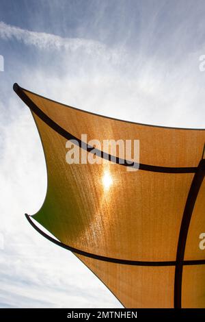 Gros plan de la protection pare-soleil en tissu contre le soleil Banque D'Images
