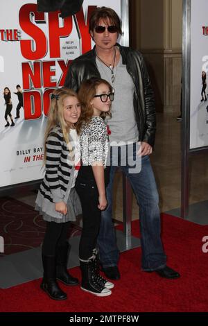 Billy Ray Cyrus à la première mondiale de 'The Spy Next Door' au Grove. Los Angeles, Californie. 1/9/10. Banque D'Images