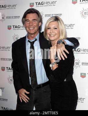 L'actrice et l'artiste quatre fois primée Grammy, Olivia Newton John, assiste à l'arrêt DU TAG Heuer 150th Anniversary et de la « Odyssey of Pioneers » Tour Celebration à Miami Beach, FL. 08/19/10. Banque D'Images