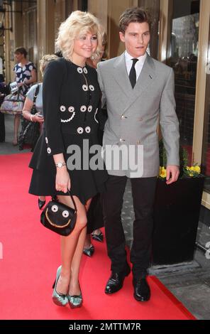 Pixie Lott participe aux Mum of the Year Awards 2012 du magazine Tesco, qui se tiennent au Waldorf Hilton Hotel de Londres, au Royaume-Uni. 11th mars 2012. Banque D'Images