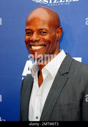 Keenen Ivory Wayans assiste à la première mondiale de ÒIn the Hive' lors du festival annuel du film noir américain 15th au Colony Theatre. Miami Beach, Floride. 7/6/11. Banque D'Images