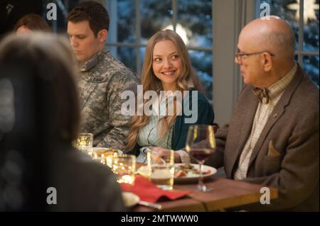 Love the Coopers année : 2015 USA Directeur : Jessie Nelson Ed Helms, Amanda Seyfried, Alan Arkin Banque D'Images