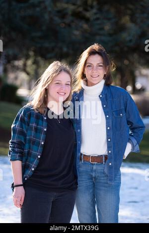 Justine Lacroix et Carole Bianic assistent à la ville de Paysan Photocall lors du Festival Luchon TV 25th (Festival TV de Luchon) à Luchon, France sur 01 février 2023. Photo d'Aurore Marechal/ABACAPRESS.COM Banque D'Images