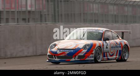 Tim Harvey sur la piste à Silverstone lors de la coupe Porsche Carrera 2008 du jour de la presse en Grande-Bretagne. Banque D'Images