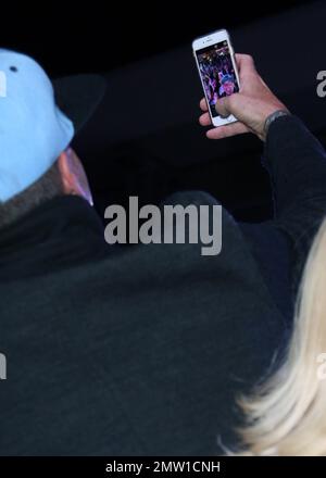 Robert Van Winkle, mieux connu sous le nom de Vanilla Ice, se produit au Gala annuel Bubbles & Bones 15th de Footy, qui s'est tenu au Diplomat Resort and Spa à Hollywood, en Floride. 12 novembre 2015. Banque D'Images