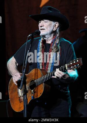 Willie Nelson se produit en concert au Durham Performing Arts Centre de Durham, en Caroline du Nord. 20th octobre 2011. Banque D'Images