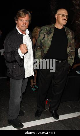 Robin Roddy Baton Rouge WWE Hall of Famer rowdy Roddy Piper (alias Roderick Toombs) pose sur le ...