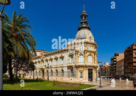 Bâtiment de l'hôtel de ville dans la ville espagnole de Carthagène Banque D'Images