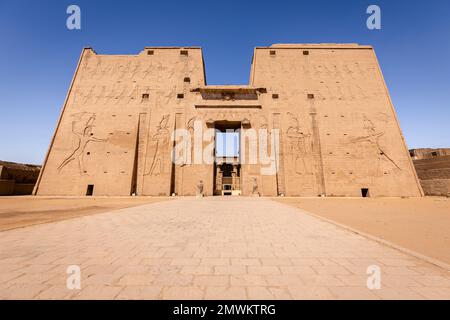 Temple d'Horus à Edfu, Assouan, Égypte Banque D'Images