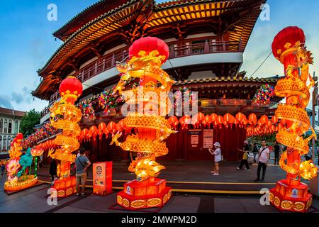 Le Buddha Tooth Relic Temple and Museum est un musée et temple bouddhiste situé dans le quartier chinois de Singapour. Banque D'Images