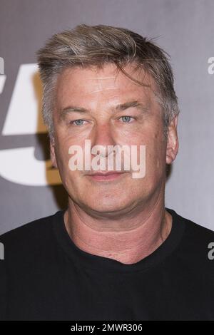 Madrid, États-Unis d'Amérique. 01st octobre 2014. MADRID, ESPAGNE - SEPTEMBRE 30 : (G-D) Carlos Areces, Julian Lopez, Alec Baldwin, Santiago Segura, Angy, Fernando Esteso et Jésus Janeiro assistent à la séance photo 'Torrente 5, Operacion Eurovegas' au Casino Gran Madrid sur 30 septembre 2014 à Madrid, Espagne personnes: Alec Baldwin crédit: Storms Media Group/Alay Live News Banque D'Images