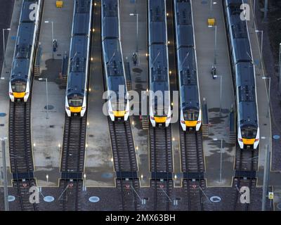 Peterborough, Royaume-Uni. 01st févr. 2023. Les trains sont stationnaires dans les voies de circulation à Peterborough, Cambs., comme l'action nationale de grève par le syndicat des conducteurs de train ASLEF et le syndicat RMT signifie qu'il n'y aura pas de train en circulation aujourd'hui, ou vendredi 3rd février. La ligne principale de la côte est entre Peterborough et Londres est généralement très fréquentée par les navetteurs des trains Thameslink et LNER. Crédit : Paul Marriott/Alay Live News Banque D'Images