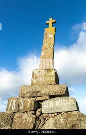 Maggie Wall Witch Monument, Maggie Wall a été brûlé ici en 1657 comme sorcière. Banque D'Images