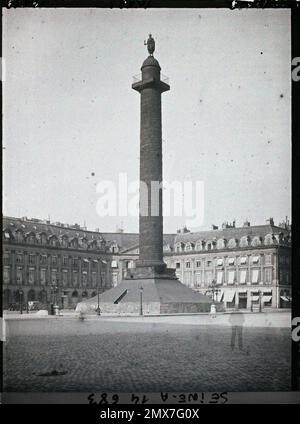Paris (1st arr.), France la colonne Vendôme protégée contre les bombardements , Banque D'Images