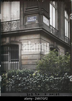 Paris (8th arr.), rue France plaque 'avenue Victor-Emmanuel-III , Banque D'Images