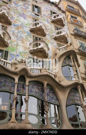 Bâtiment architectural moderniste, Casa Batllo, conçu par l'architecte Antoni Gaudi, Barcelone, Espagne Banque D'Images