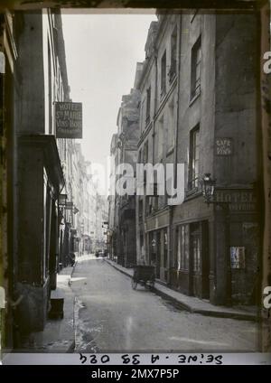 Paris (5), France rue de Bièvre Photo Stock - Alamy