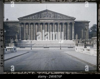 Paris (7th arr.), France le Palais-Bourbon vu du Pont de la Concorde , Banque D'Images