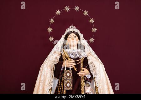 Image de la Vierge del Carmen, Vierge du Carmel, Saint patron des marins, à l'intérieur de l'Ermita de la Soledad, ermitage de solitude, à Huelva, SPAI Banque D'Images