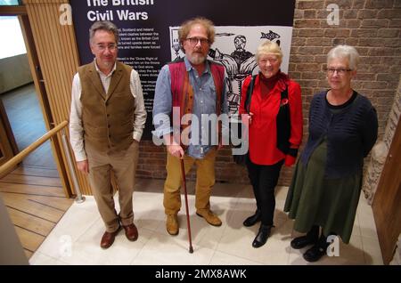 Conférence Christopher Hill Memorial. Centre national de la guerre de Sécession, Newark. 3rd novembre 2018, conférenciers Professeur Justin Champion Professeur Penny Corfield. L'événement était présidé par le professeur Ann Hughes et l'auteur John Rees. La conférence commémorative Christopher Hill est un événement annuel. Christopher Hill a beaucoup écrit sur l'histoire du 17th siècle. Ses livres comprenaient The World retourné. Banque D'Images