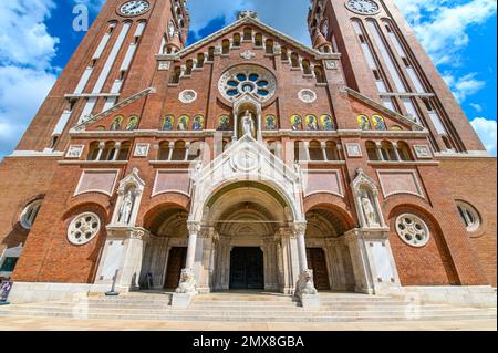 L'Église Votive et cathédrale de Notre Dame de la Hongrie à Szeged, Hongrie Banque D'Images