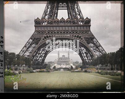 Paris (7th - 16th arr.), France la Tour Eiffel et le Trocadéro , Banque D'Images