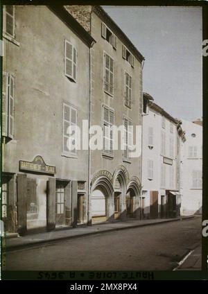 Brioude, France vieilles maisons rue du four septembre 1916 - provinces françaises - Jean Brunhes, Auguste Léon et Georges Chevalier - (avril-juillet) Banque D'Images